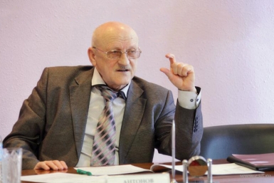 Геннадий Антонов больше не увольняется из мэрии Биробиджана www.eao.ru