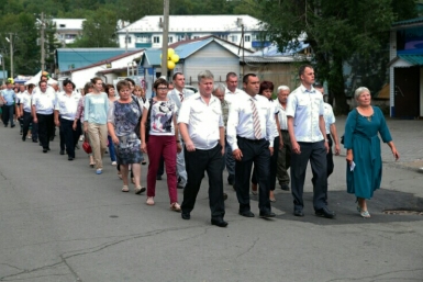 Праздничная колонна прошла по улицам города Департамент пресс-службы губернатора и правительства ЕАО