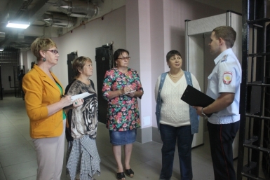 Общественники нагрянули в изолятор временного содержания ОМВД по Облученскому району ЕАО Пресс-служба УМВД России по ЕАО
