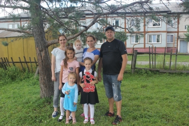 Нуждающимся семьям помогут организаторы акции &quotСогреем детское сердечко&quot в ЕАО Предоставлено Сергеем Силантьевым