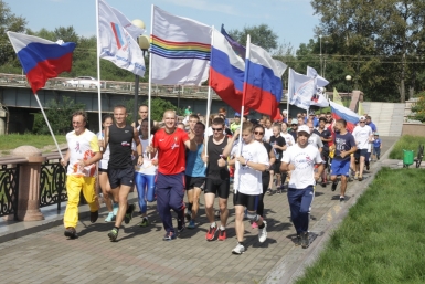 Регистрация участников началась в 10 часов утра возле ресторана &quotКупидон&quot, именно отсюда в 10.30 бегуны взяли старт onf.ru