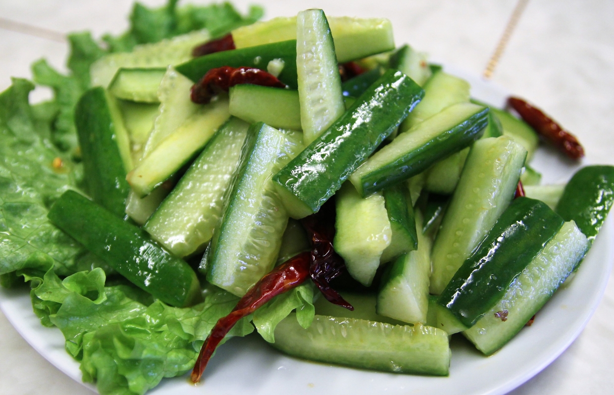 "Огурчики в кисло-сладком соусе"