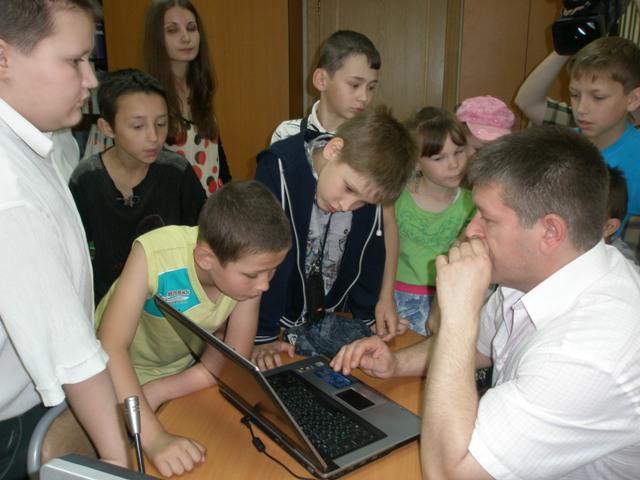 Дети из социально-реабилитационного центра побывали в Следственном комитете