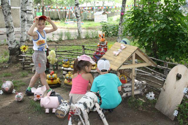 Овощи выращивают в детском саду в Биробиджане