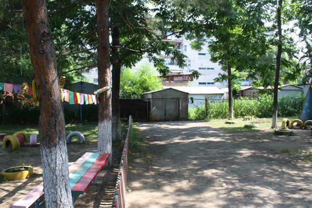 Гаражи угрожают пожарной безопасности детсада в Биробиджане