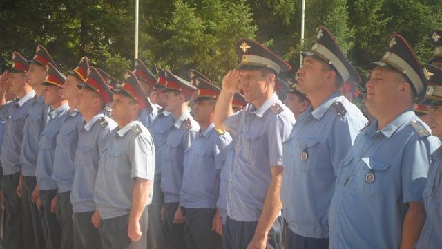В строю - сотрудники полиции всех ведомств и служб