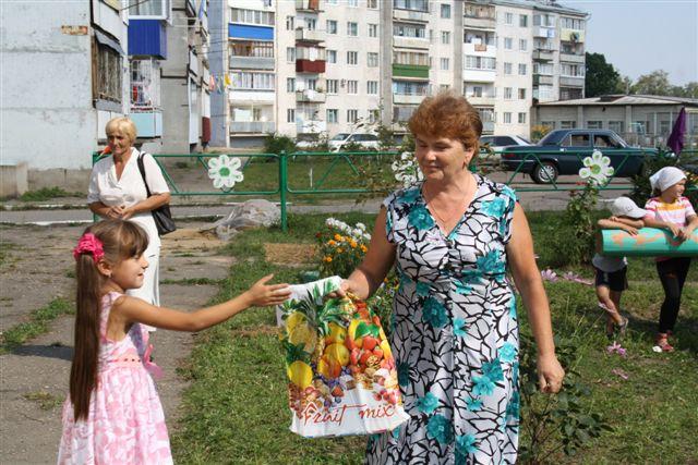 Праздник одного двора отметили жители Биробиджана
