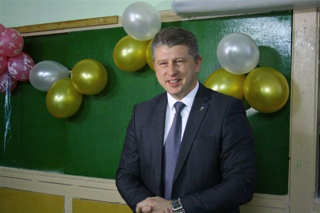 Конкурс 100 пятерок стартовал в школах Биробиджана