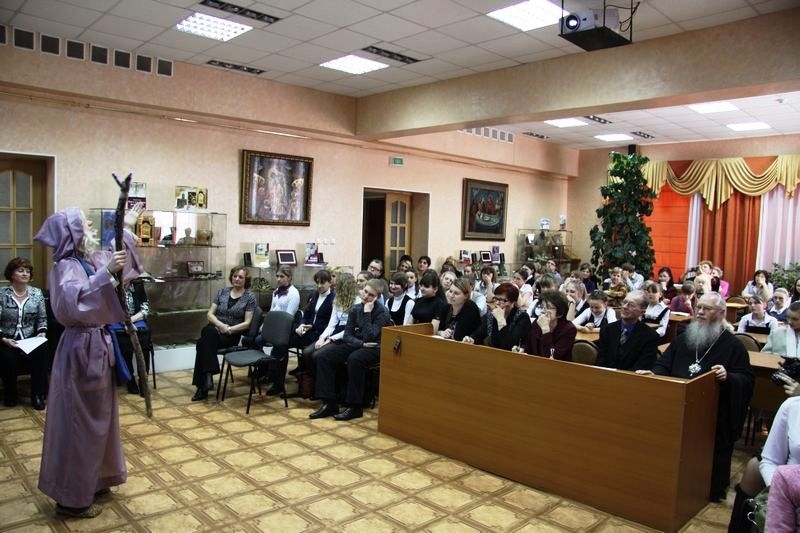 Уровень подготовки юных чтецов оценивало конкурсное жюри. 
