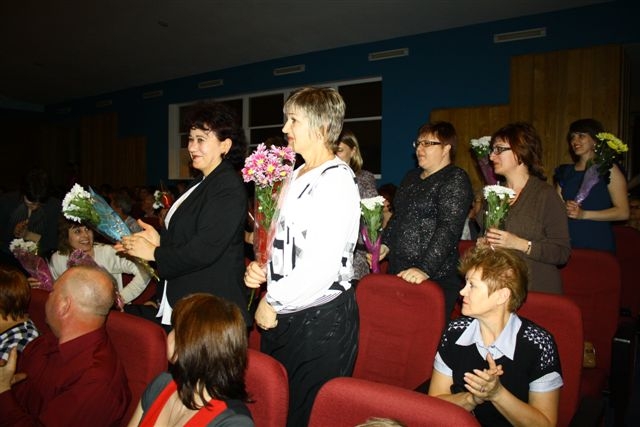 Учителя тоже принимали поздравления