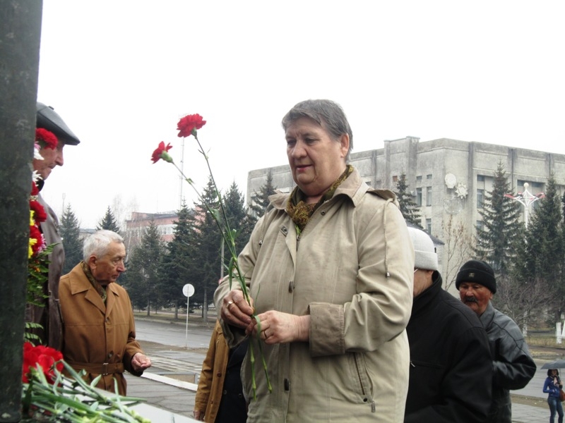 Возложение цветов