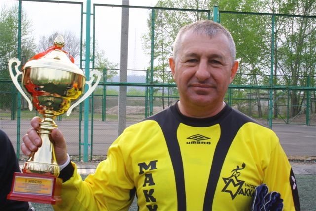Геннадий Капланов по праву получил кубок