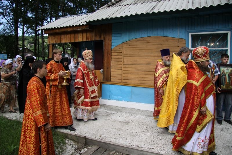 Паломники из Биробиджана посетили поселок Известковый