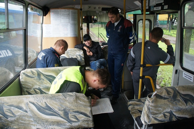 Пассажирский автобус попал в тройное ДТП в Биробиджане