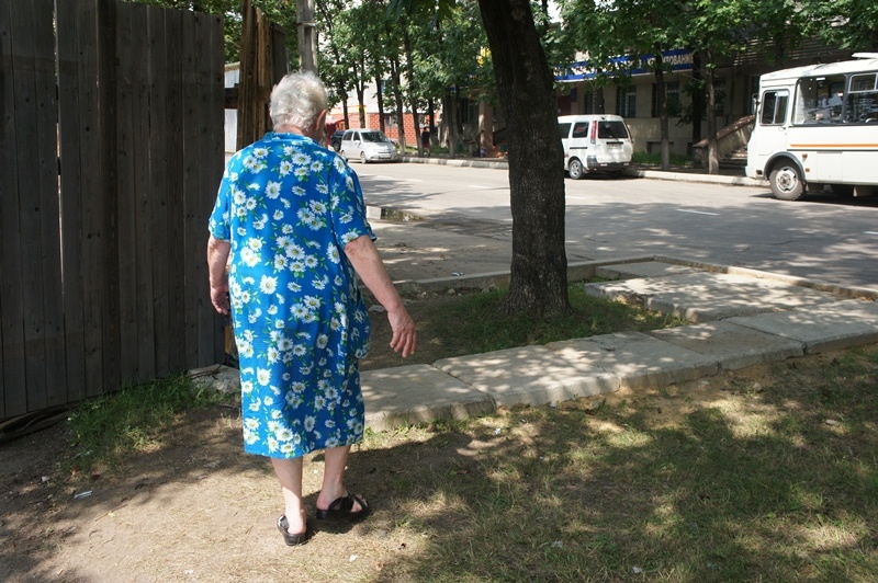 Жители дома по ул. Ленина,37 "А" в Биробиджане попали в западню - "Народный корреспондент"