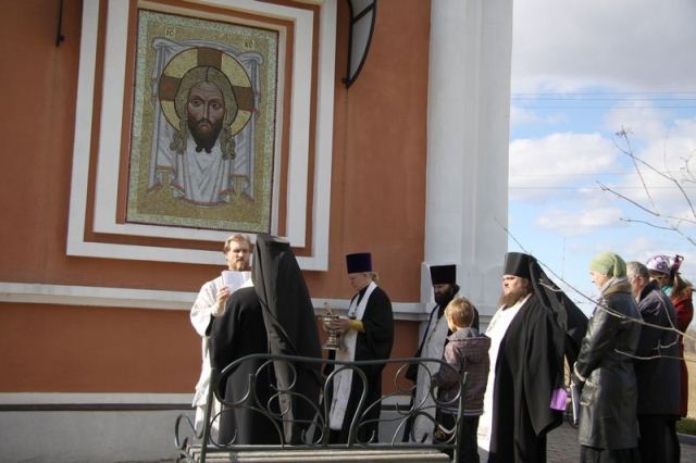 Изображение нерукотворного образа Спасителя установили на часовне биробиджанского кладбища