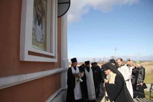 Изображение нерукотворного образа Спасителя установили на часовне биробиджанского кладбища
