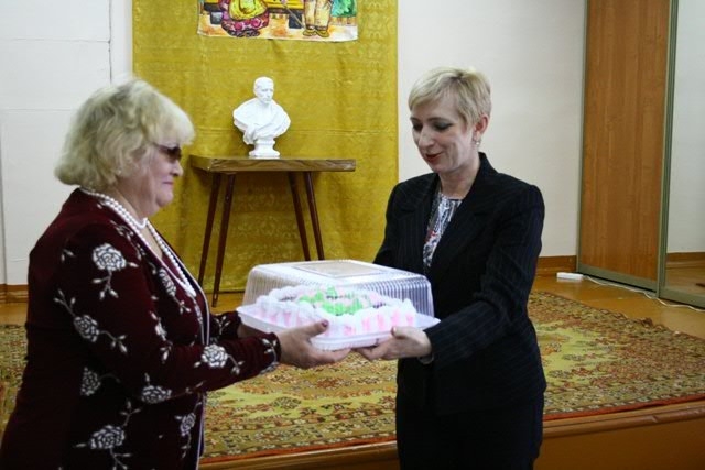 Светлана Гоцуцова поздравила членов общества