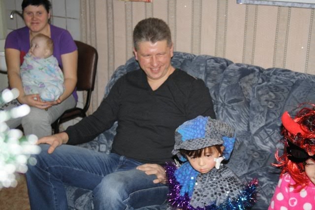 Детей, оставшихся на Новый год в больнице, навестил мэр Биробиджана 