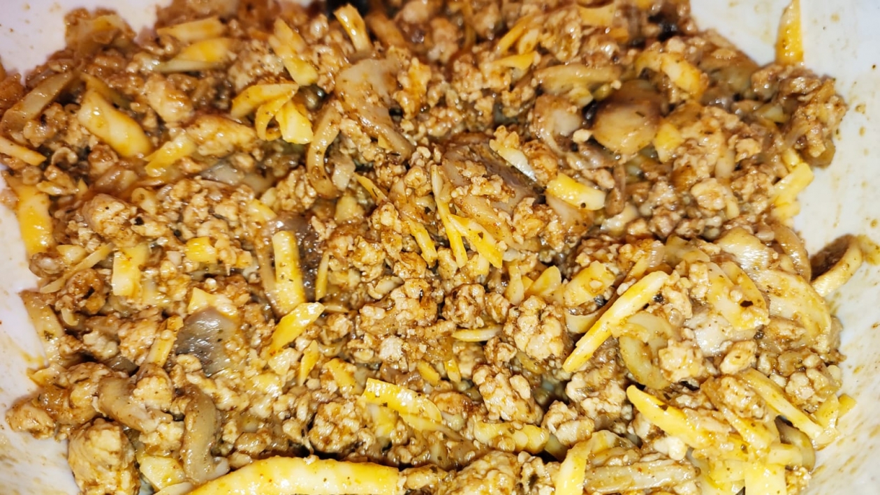 Мясной рулет из лаваша