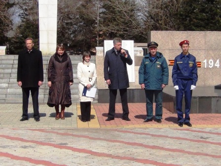 Школа юный пожарный-спасатель ЕАО приняла новых кадетов и простилась с выпускниками