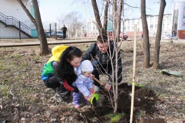 Многие вышли на общегородское мероприятие семьями