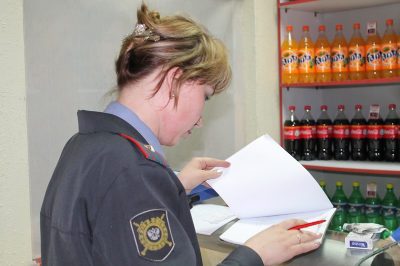 Выпускнику в Биробиджане продали спиртное во время действия сухого закона , Фото с места события из других источников