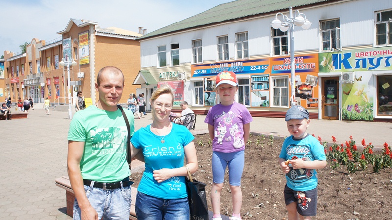Если в семье нет любви - это уже не семья - супруги Минзар, Фото с места события собственное