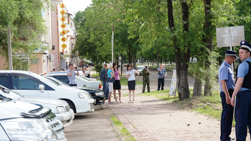 Биробиджанские папарацци, Фото с места события собственное
