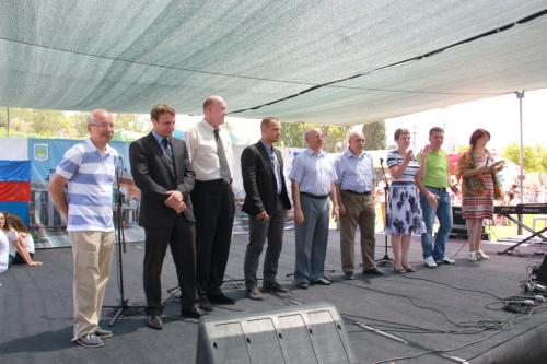 Встреча земляков на сцене Нацерет-Иллита, Фото с места события из других источников