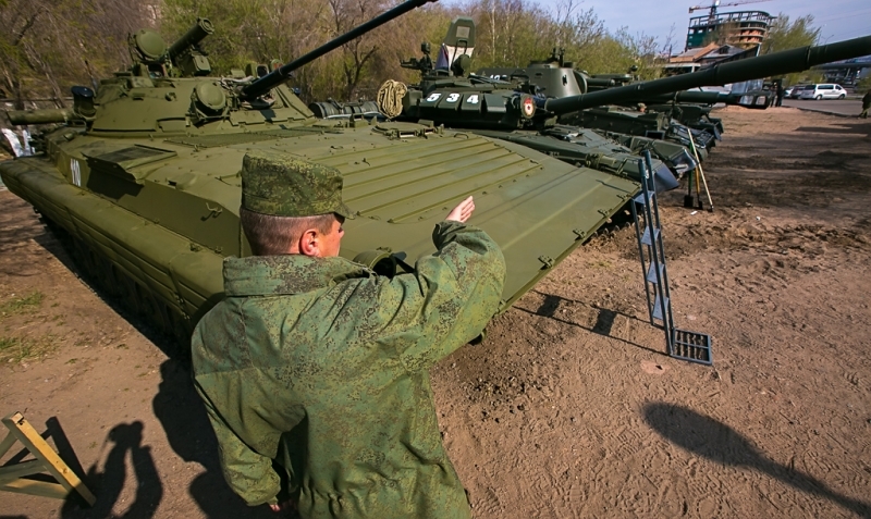 Российские военные постепенно окружают Авдеевку ИА PrimaMedia
