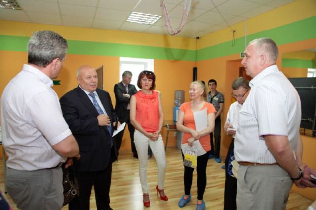 Руководство ЕАО и Биробиджана посетили фитнес-центр "Вертикаль", Фото с места события из других источников