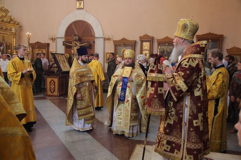 Божественная литургия в Благовещенском кафедральном соборе, Фото с места события из других источников