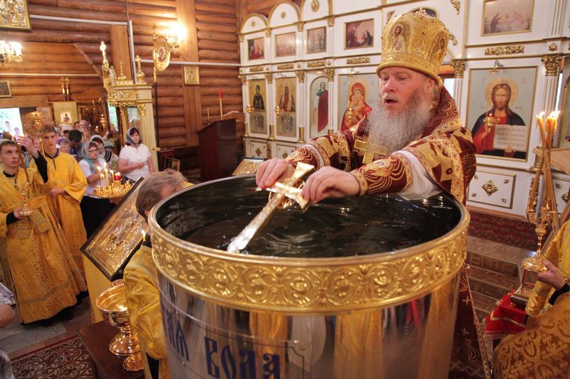 Чин водоосвящения прошел в Никольском храме, Фото с места события из других источников