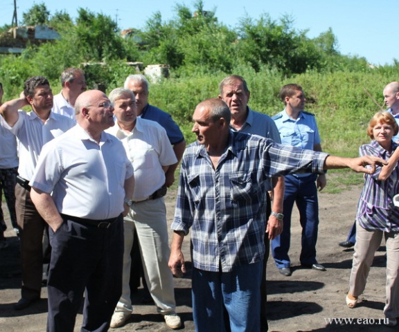 Губернатор ЕАО рекомендовал активнее работать в сфере информирования населения, Фото с места события из других источников