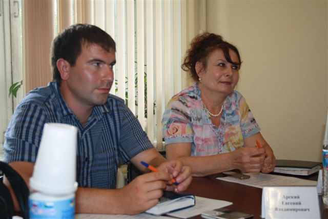 Ситуацию, связанную с муниципальным жильем, обсудили в Биробиджане, Фото с места события собственное