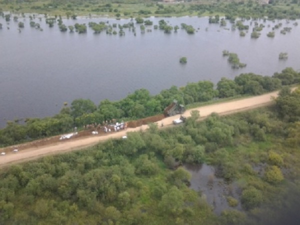 Вода у дороги, Фото с места события из других источников