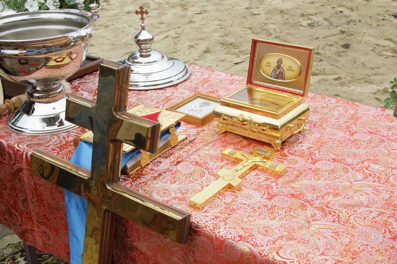Чин освящения креста, Фото с места события из других источников
