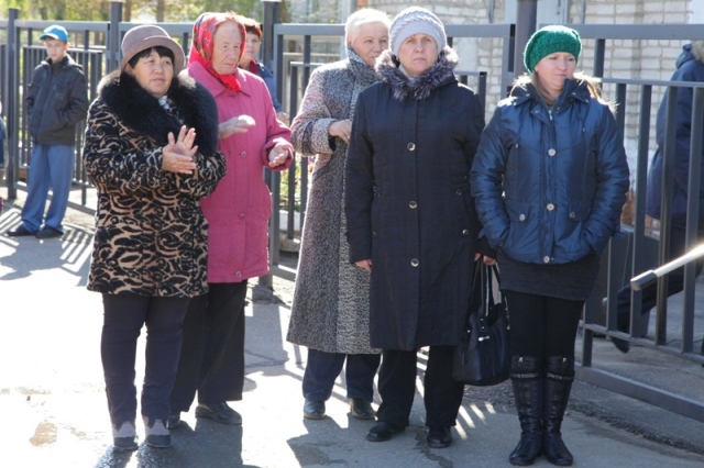 Дань уважения отдали Почетным гражданам области Владимиру Пеллеру и Борису Раку, Фото с места события из других источников