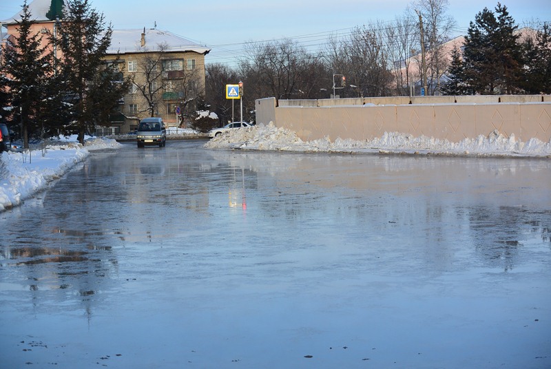 Авария на сетях водоснабжения, Фото с места события собственное