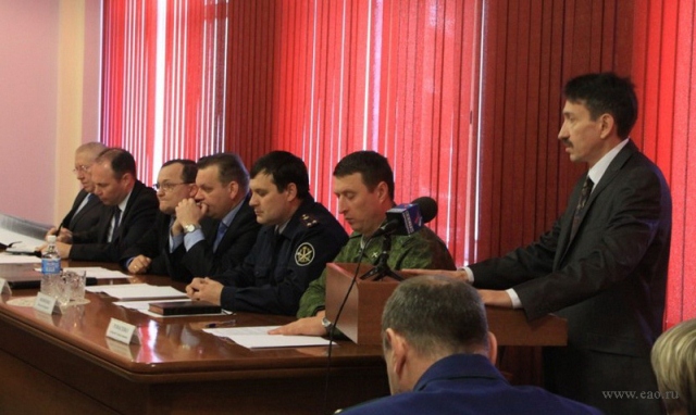 Докладчик - Вадим Войтенков, Фото с места события из других источников