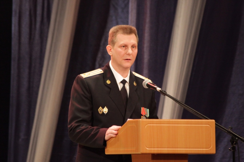 Анатолий Тихомиров вручил награды парламента ЕАО сотрудникам УФСБ, Фото с места события из других источников