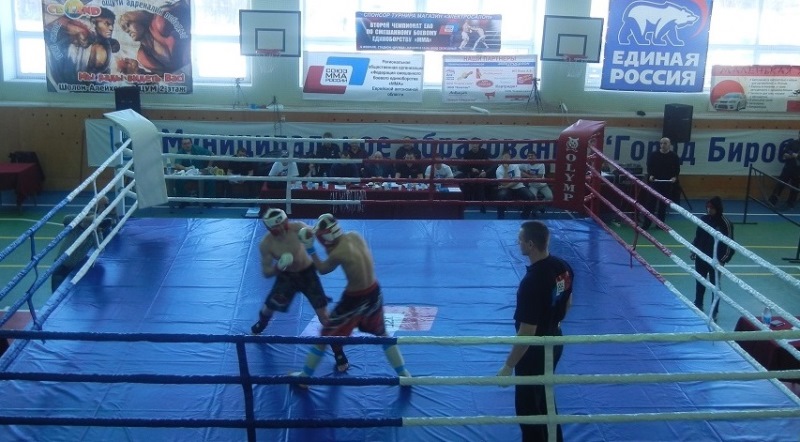 Бой, Фото с места события собственное