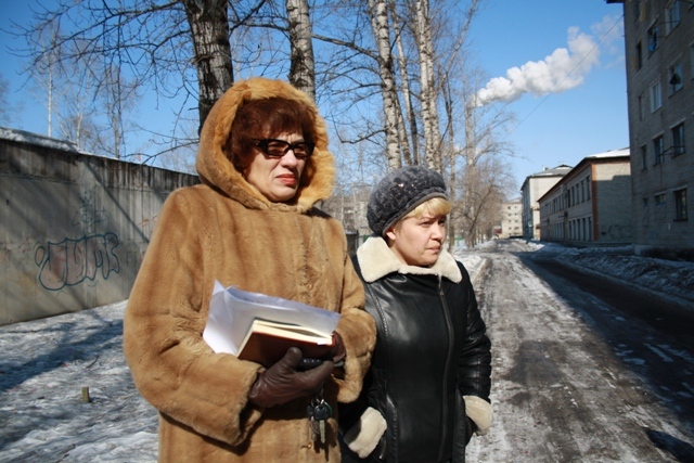 Любовь Парчевская и Евгения Суворова, Фото с места события собственное