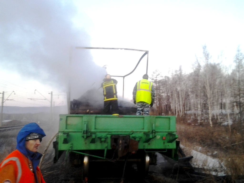 Пожар на железнодорожных путях произошел на ст.Семисточный в ЕАО сегодня , Фото с места события из других источников