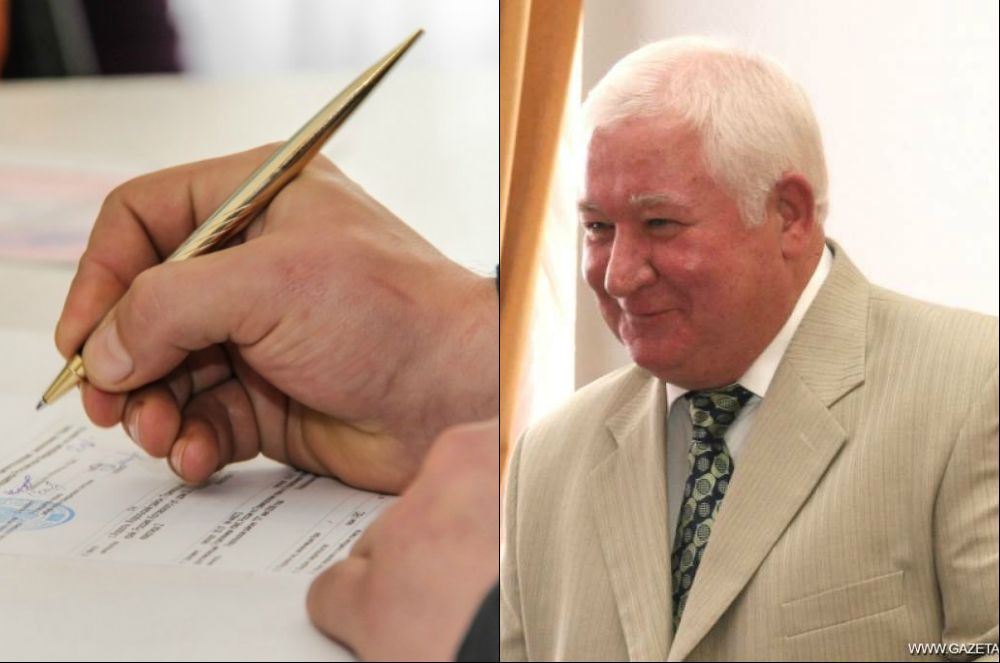 Сухарев заявление об отставке не писал, Фото с места события собственное