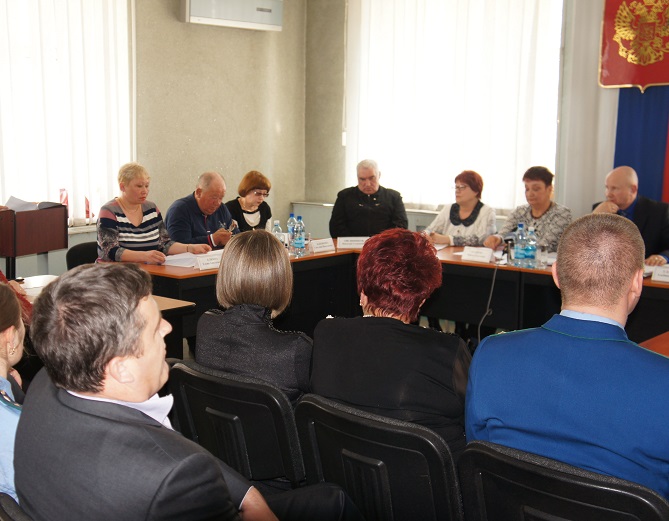 Заседание районных депутатов, Фото с места события собственное