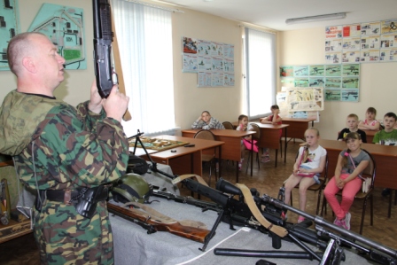 Навыки боевого выживания получат подростки из ЕАО, Фото с места события из других источников