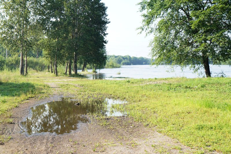 Вода прибывает в реке Бира , Фото с места события собственное