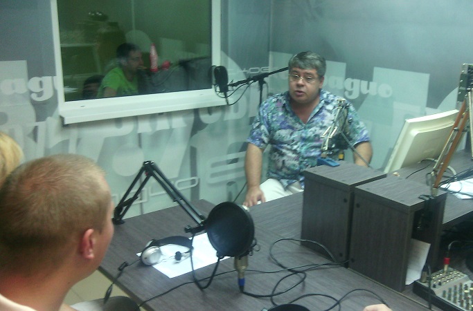 Историю спасения от смерти поведали беженцы с Украины в эфире радио "FM-Биробиджан", Фото с места события из других источников